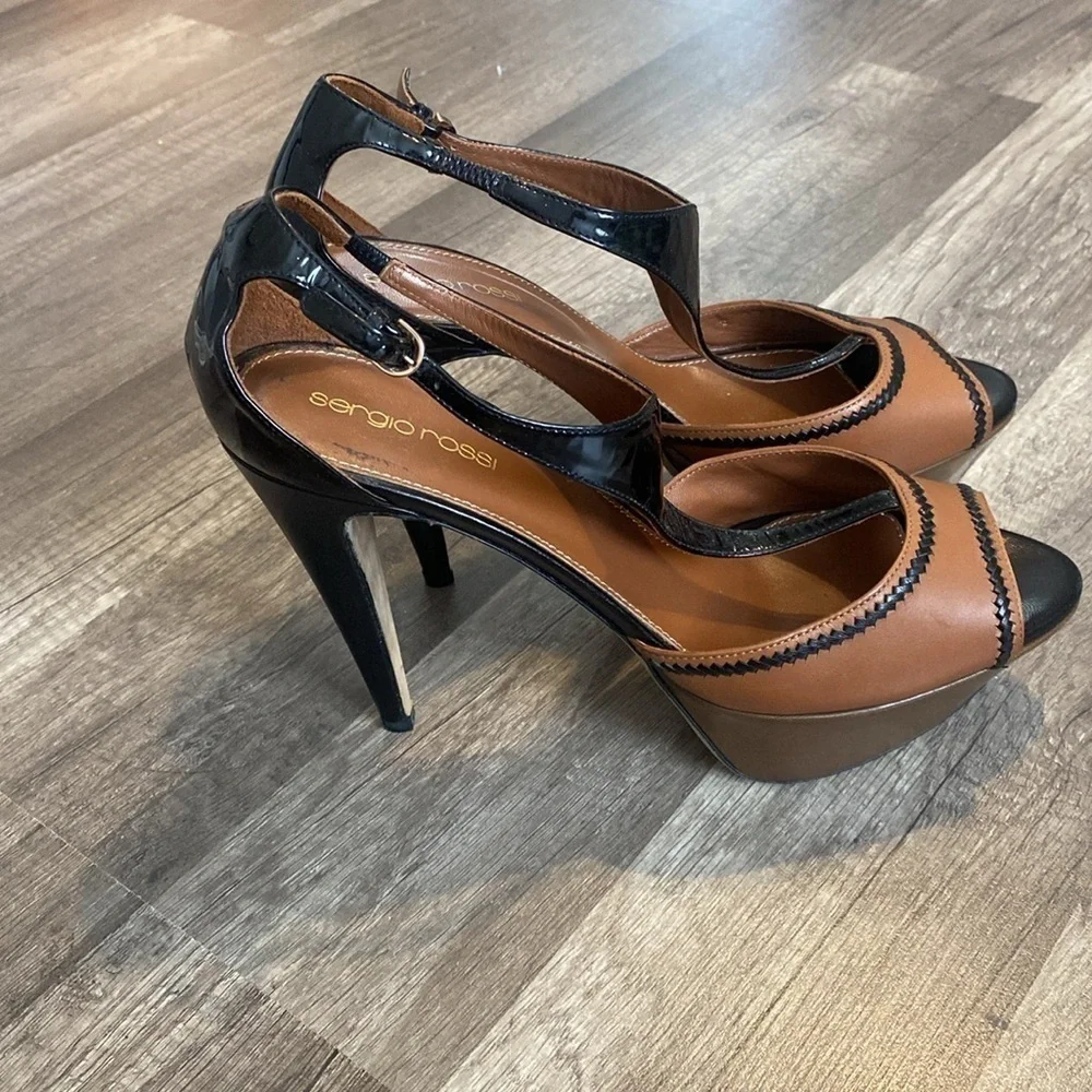 Sergio Rossi  Leather sandals